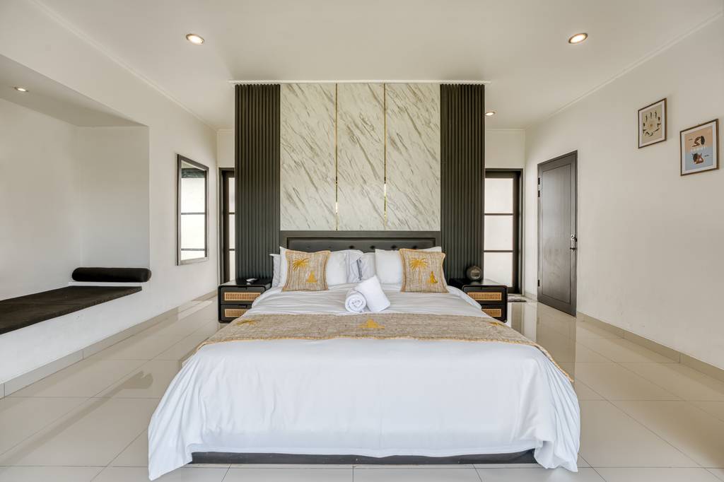 Three Bedrooms Villa 6