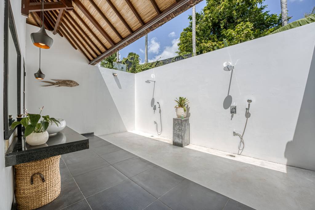Three Bedrooms Villa 8
