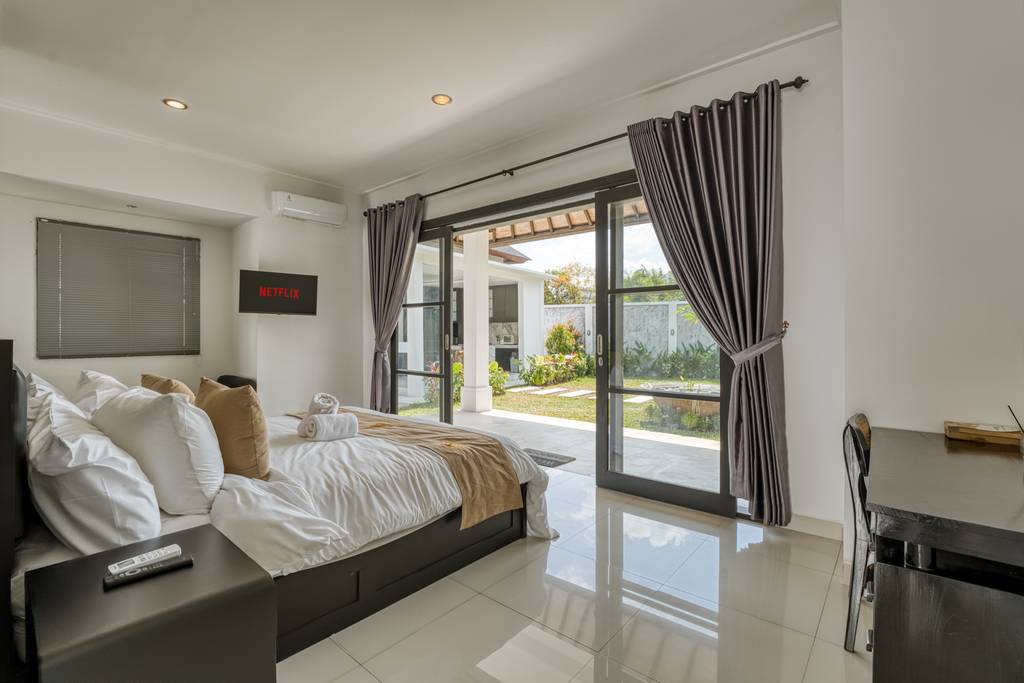 Three Bedrooms Villa 9